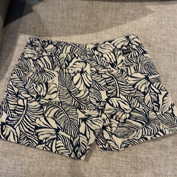 Patagonia All Wear Leaf Palm Shorts size 2 - Picture 5 of 5